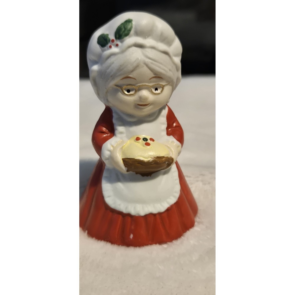 Vintage Mrs. Claus Salt Shaker Christmas Holiday Porcelain Ceramic Pie 3" Decor